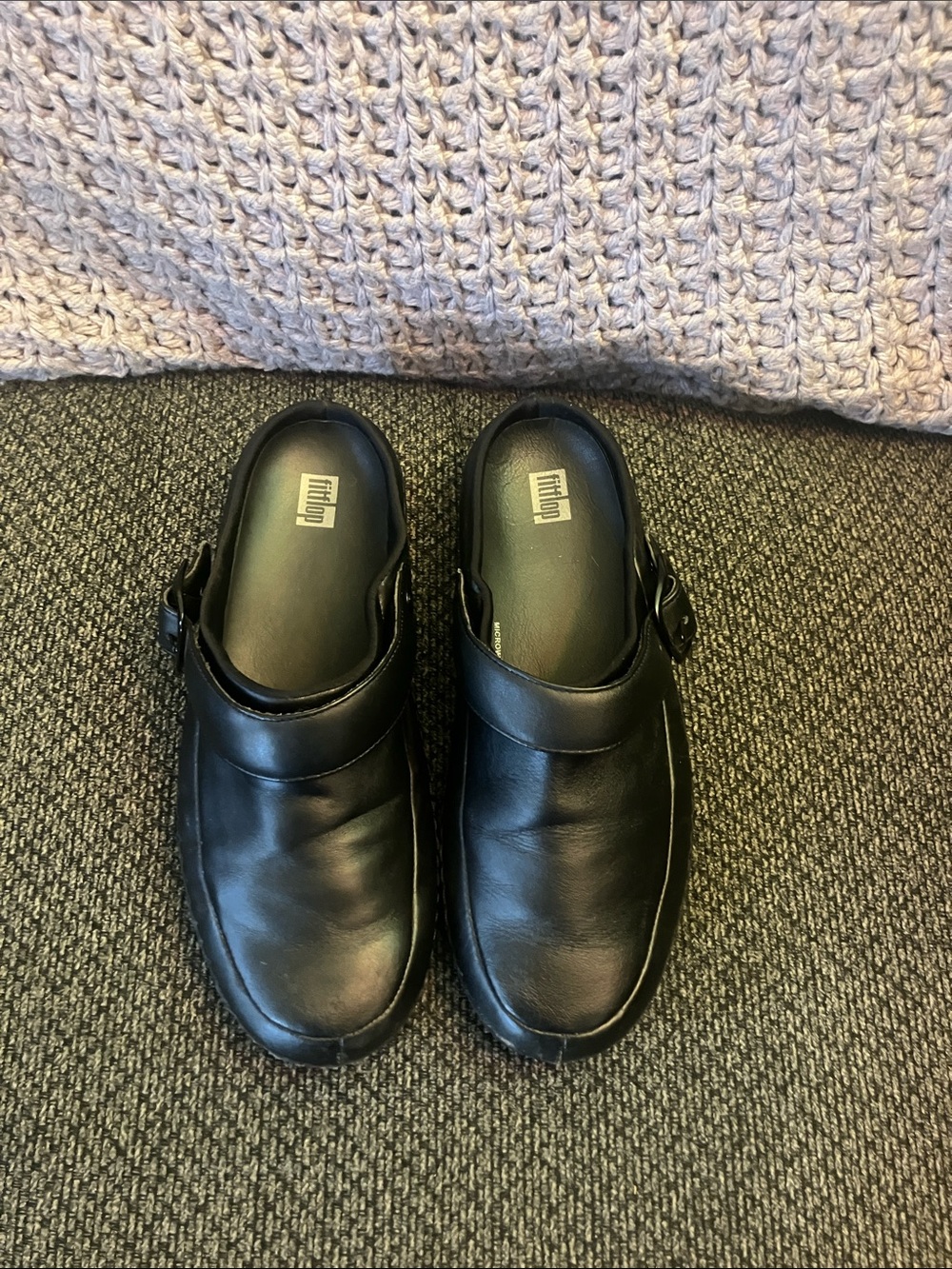 FitFlop Gogh Pro Superlight Leather Clogs in black 8.5 - Picture 3 of 12